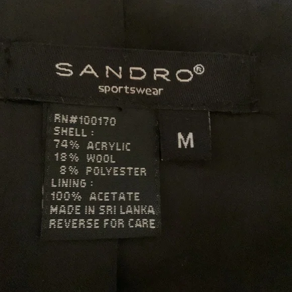 Sandro short jacket Size Medium with flutter sleeves and hook closures b… - Picture 9 of 11